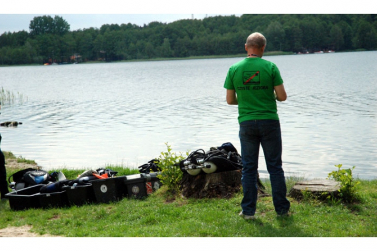 Czyścimy Jezioro Dominickie 2011