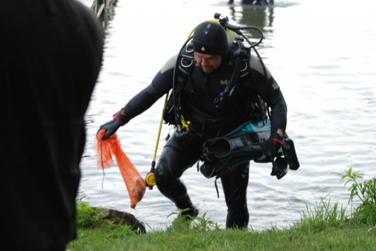 Czyścimy Jezioro Dominickie 2014