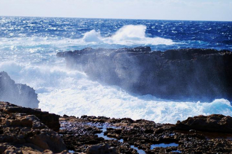 Dwejra Point na Gozo - fale